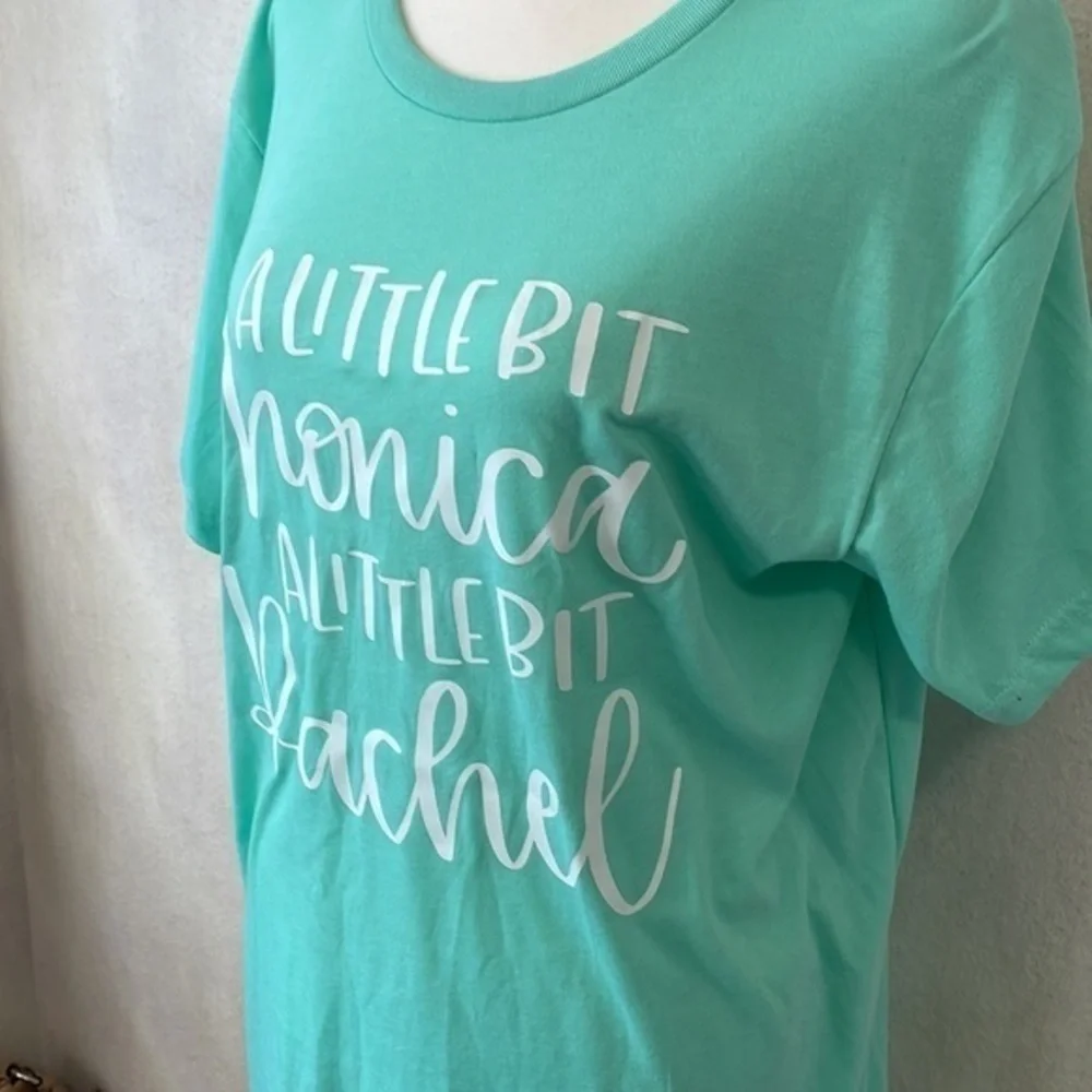 💥NWT mint green friends T-shirt